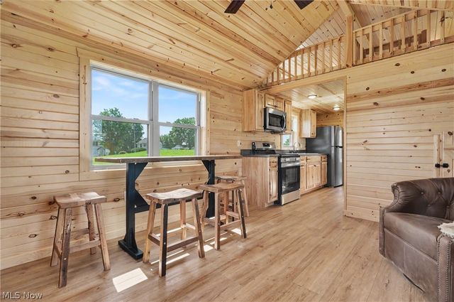 1269 Manchester Avenue NW, Massillon, OH 44647