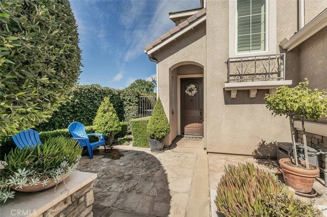 7049 N Cedar Hill, Fresno, CA 93722