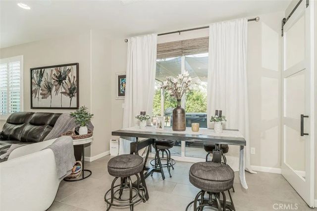 7049 N Cedar Hill, Fresno, CA 93722