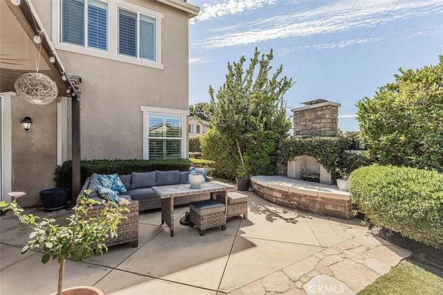 7049 N Cedar Hill, Fresno, CA 93722