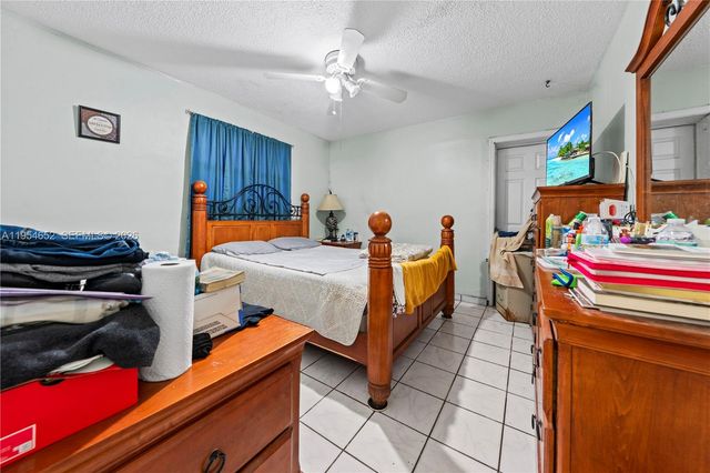 2110 NW 34th St, Miami, FL 33142