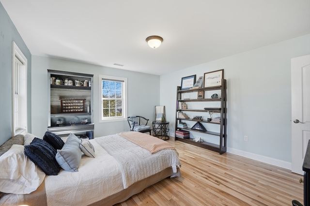 30 Saugus Ave, East Longmeadow, MA 01028