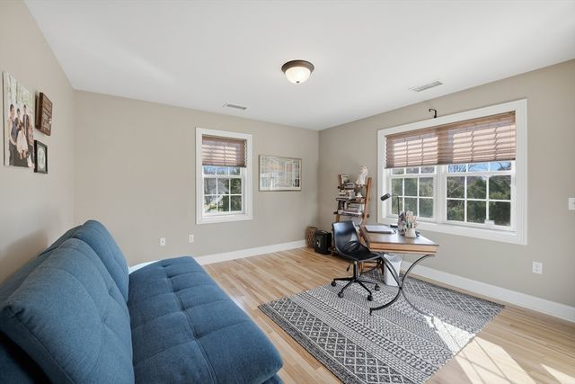 30 Saugus Ave, East Longmeadow, MA 01028