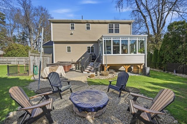 30 Saugus Ave, East Longmeadow, MA 01028