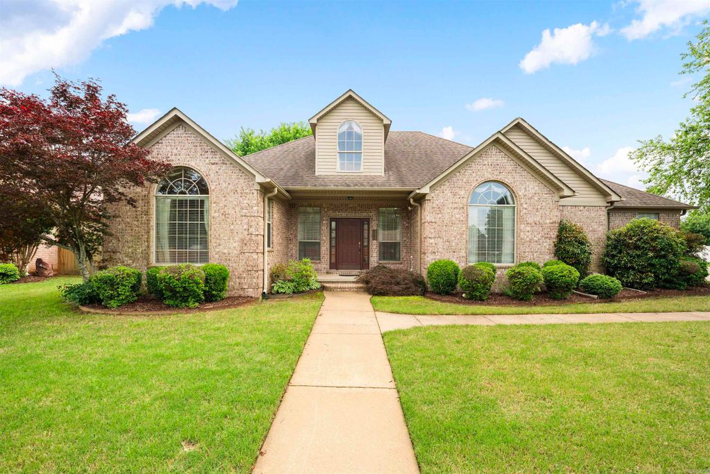2435 Grummer Lane, Conway, AR 72034