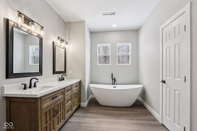 1618 N Molala Trail, Greensburg, IN 47240