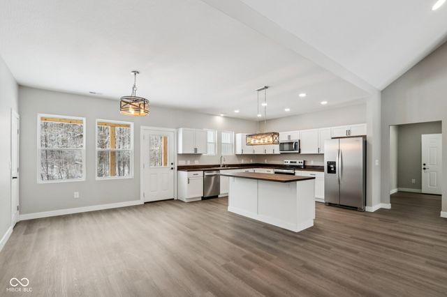 1618 N Molala Trail, Greensburg, IN 47240