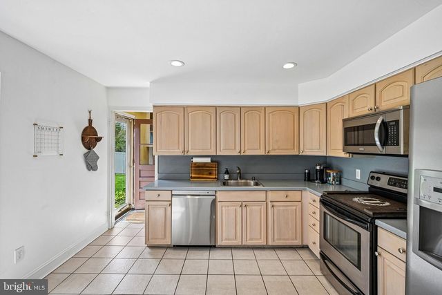 139 COOPERS KILL RD, Delran, NJ 08075