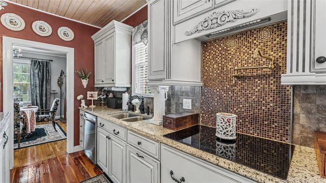 212 KENWITH ROAD, Lakeland, FL 33803