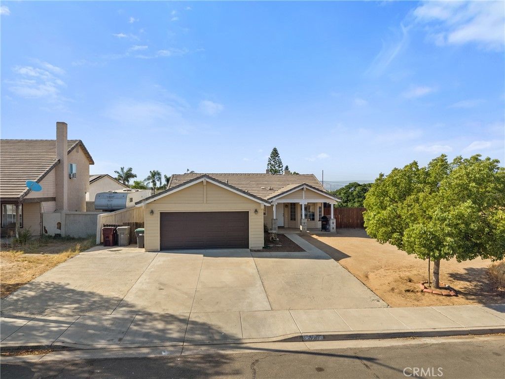 23248 Wildwood Lane, Perris, CA 92570