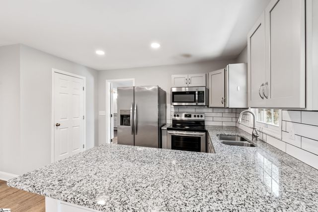 320 Mitchell Road, Greenville, SC 29615