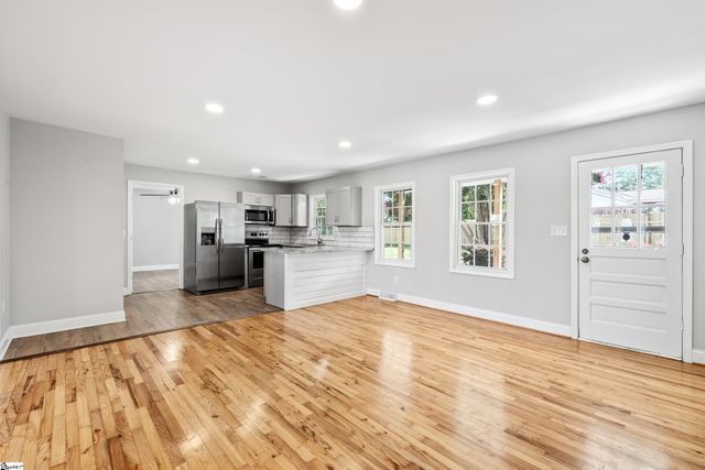 320 Mitchell Road, Greenville, SC 29615