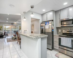 9001 Sunrise Lakes Blvd 301, Sunrise, FL 33322