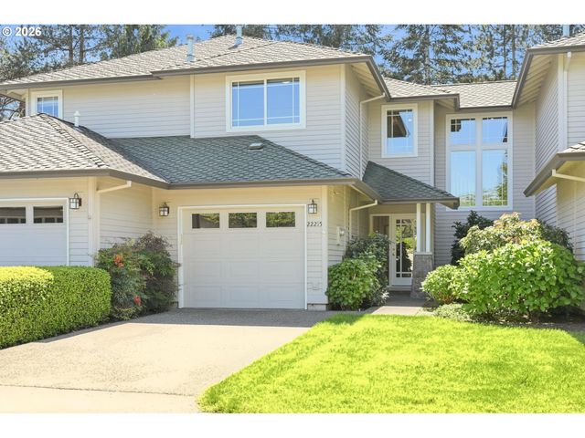 22215 CHELAN Loop, West Linn, OR 97068