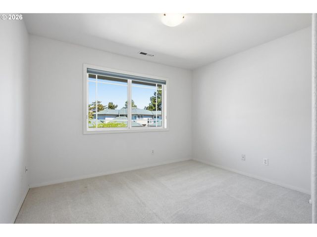 22215 CHELAN Loop, West Linn, OR 97068