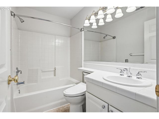22215 CHELAN Loop, West Linn, OR 97068