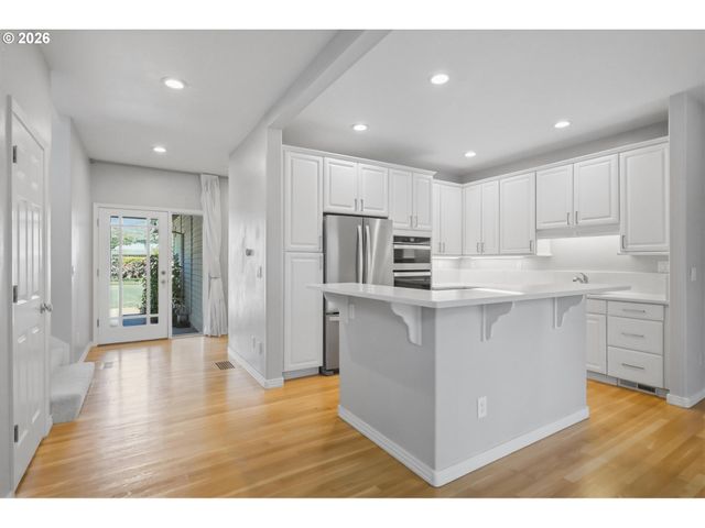 22215 CHELAN Loop, West Linn, OR 97068