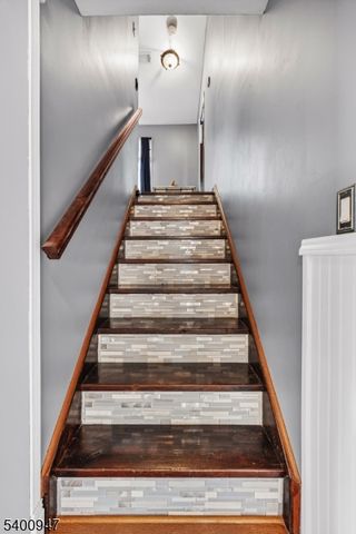 57 Pacific Blvd, Old Bridge Twp., NJ 07735