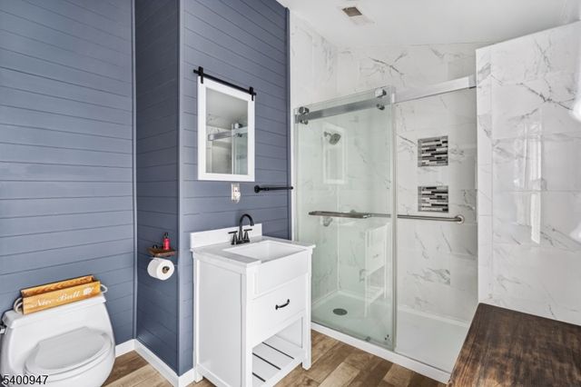 57 Pacific Blvd, Old Bridge Twp., NJ 07735