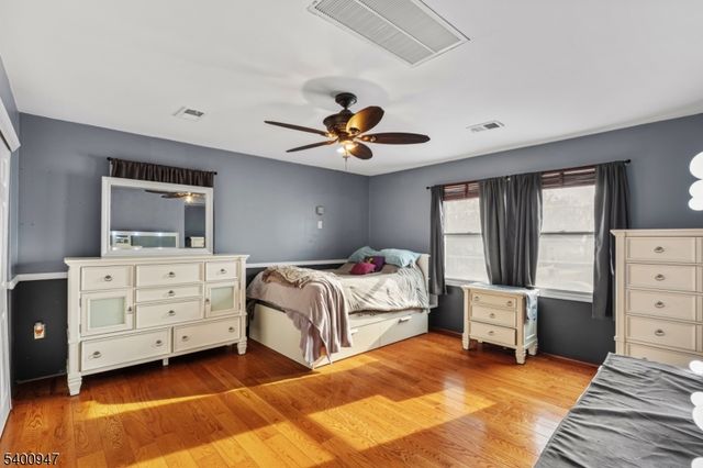 57 Pacific Blvd, Old Bridge Twp., NJ 07735