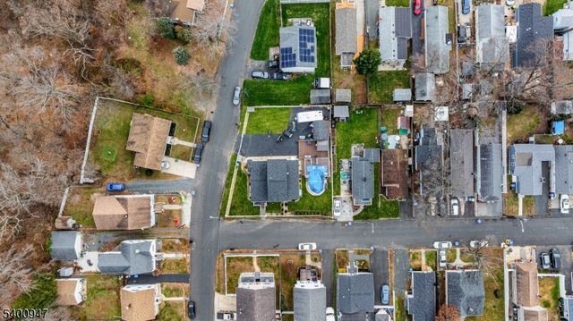 57 Pacific Blvd, Old Bridge Twp., NJ 07735