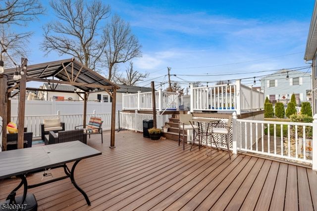 57 Pacific Blvd, Old Bridge Twp., NJ 07735