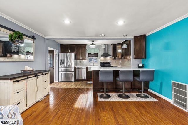 57 Pacific Blvd, Old Bridge Twp., NJ 07735