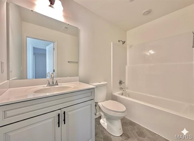 718 Osborn Drive, Collinsville, IL 62234