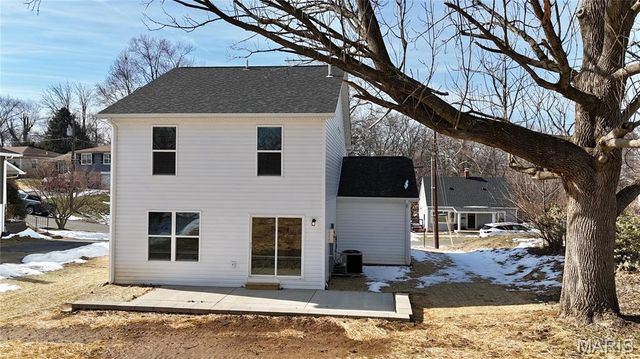 718 Osborn Drive, Collinsville, IL 62234