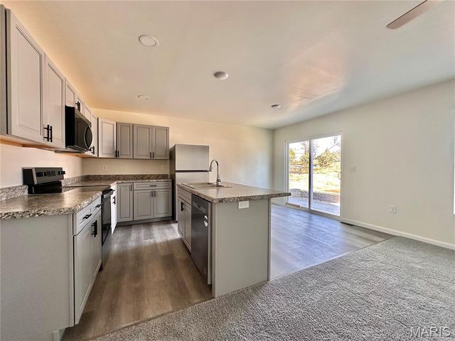 718 Osborn Drive, Collinsville, IL 62234