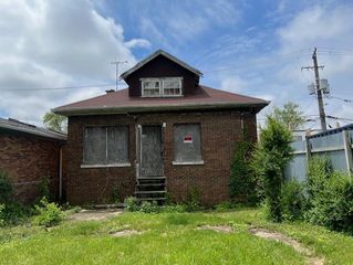 8032 S King Drive, Chicago, IL 60619