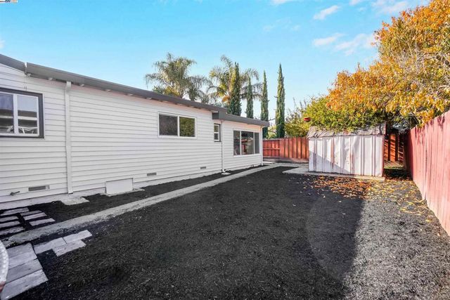 26555 Underwood Ave, Hayward, CA 94544