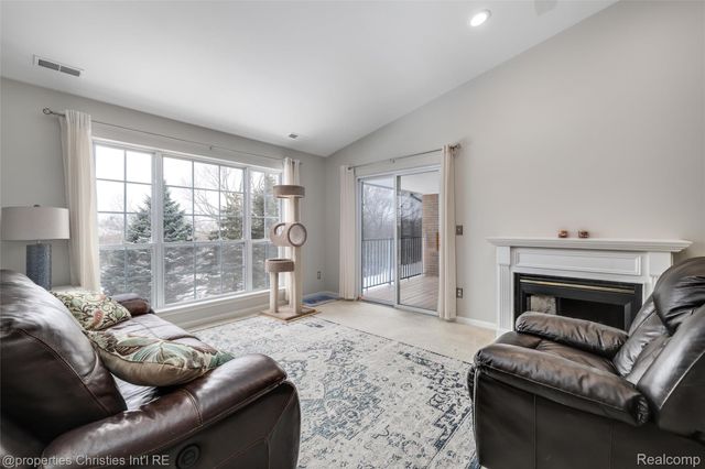 45727 Heather Ridge Drive 224, Macomb Township, MI 48044