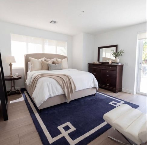 323 NE 7th Street 323, Fort Lauderdale, FL 33304