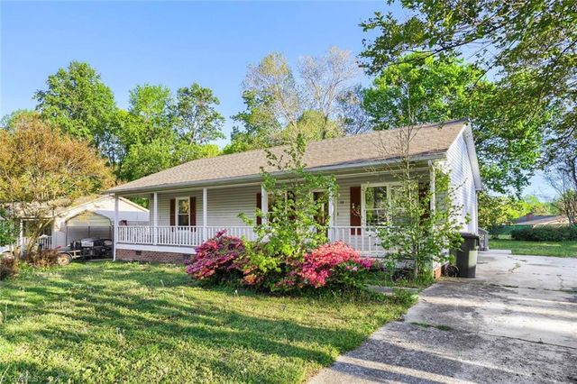 78 Lowery Drive, Thomasville, NC 27360