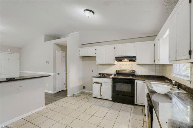78 Lowery Drive, Thomasville, NC 27360