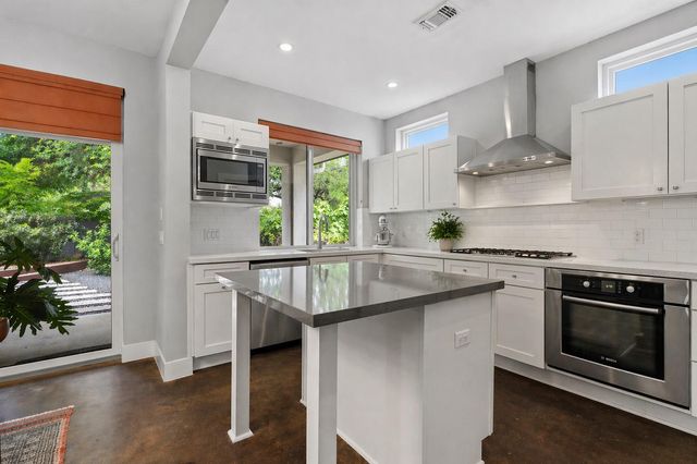 1303 Azie Morton RD 2, Austin, TX 78704