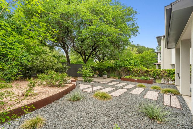 1303 Azie Morton RD 2, Austin, TX 78704