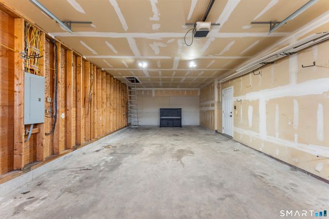 50 Stevens Street, East Hartford, CT 06118