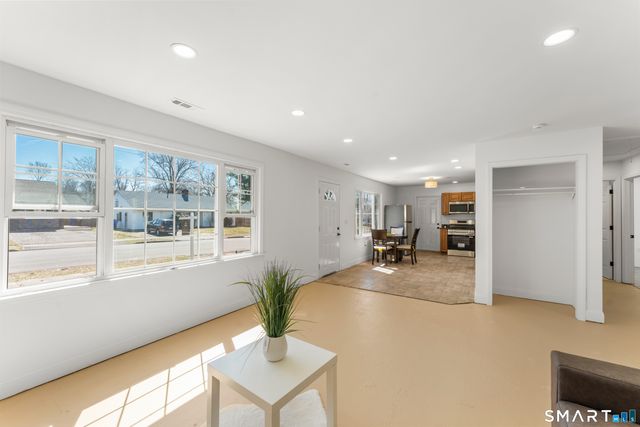 50 Stevens Street, East Hartford, CT 06118