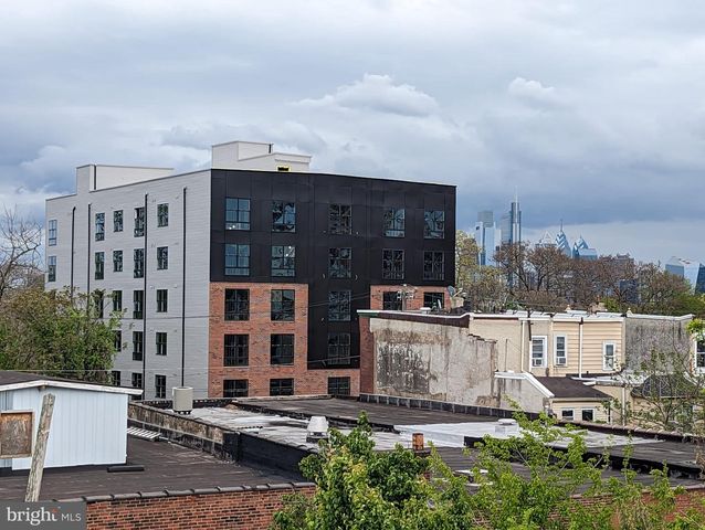 883 N PRESTON ST, Philadelphia, PA 19104