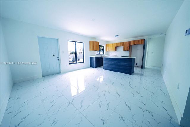 1112 NW 81st St, Miami, FL 33150