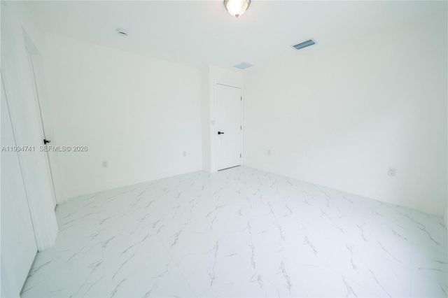 1112 NW 81st St, Miami, FL 33150