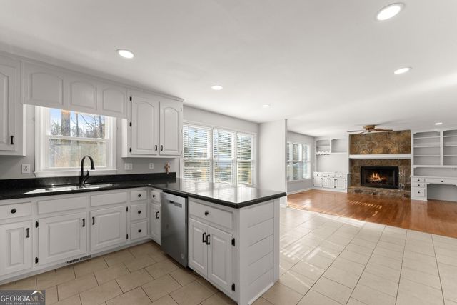 2160 Robin Hood Trail, Cumming, GA 30040