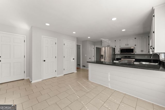 2160 Robin Hood Trail, Cumming, GA 30040