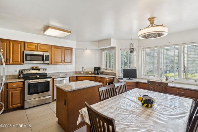 263 Marigold Court, 2603, Toms River, NJ 08753
