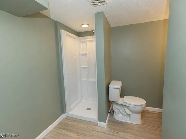 5099 W 220 Street, Fairview Park, OH 44126