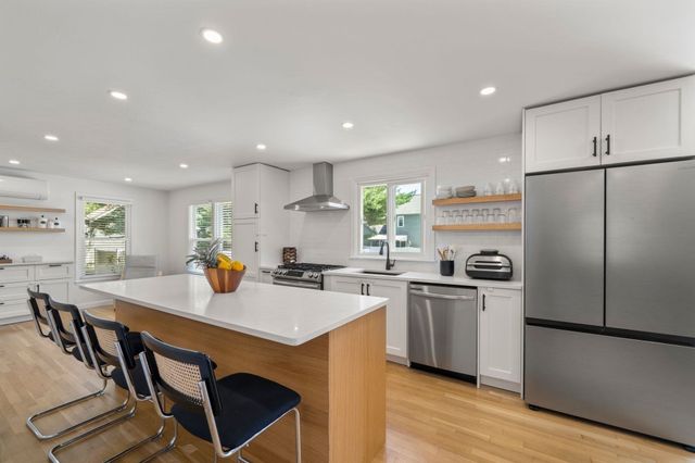 247 Fremont St, Taunton, MA 02780