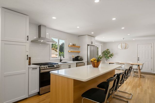 247 Fremont St, Taunton, MA 02780
