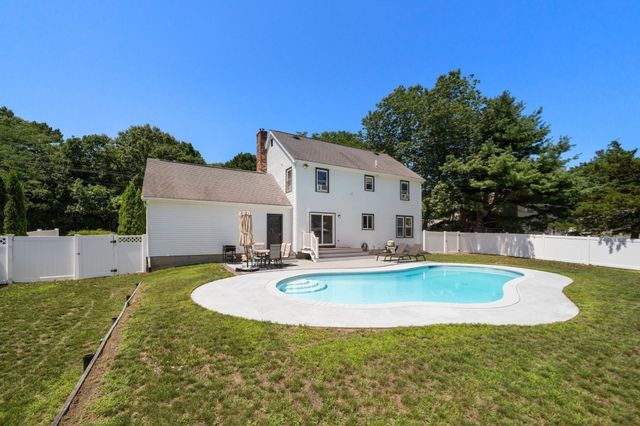 247 Fremont St, Taunton, MA 02780